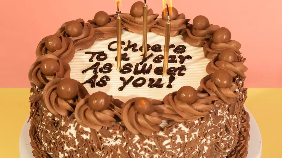 Cake Box – eggless cake shop in Chatham town centre